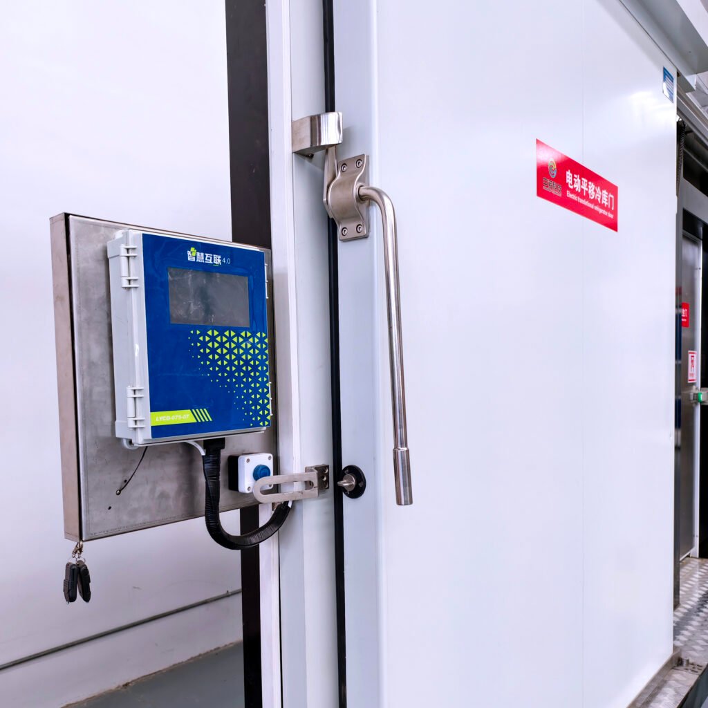 format: 0; filter: 0; fileterIntensity: 0.0; filterMask: 0; captureOrientation: 270;
runfunc: 0; algolist: 0;
multi-frame: 1;
brp_mask:0;
brp_del_th:0.0000,0.0000;
brp_del_sen:0.0000,0.0000;
motionR: 0;
delta:1;
bokeh:1;
module: photo;hw-remosaic: false;touch: (-1.0, -1.0);sceneMode: 13107200;cct_value: 0;AI_Scene: (12, 0);aec_lux: 246.0;aec_lux_index: 0;albedo:  ;confidence:  ;motionLevel: 0;weatherinfo: weather??, icon:2, weatherInfo:100;temperature: 47;